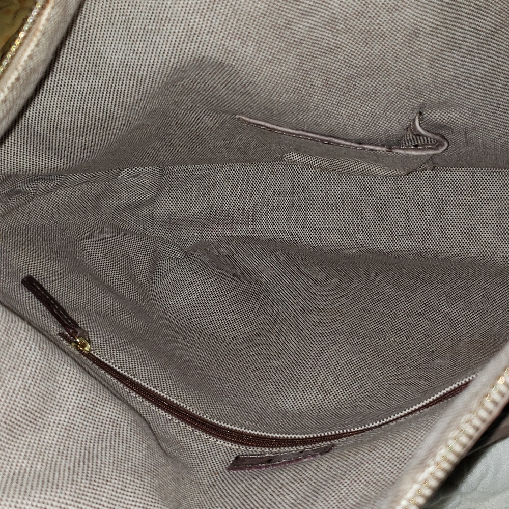 Authentic Dooney&Bourke(SOLD) - Picture 2 of 15